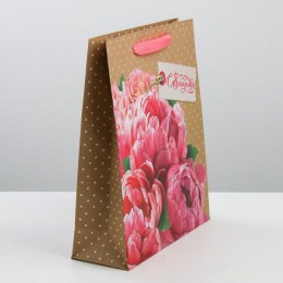 Пакет крафтовый вертикальный «С 8 Марта!», ML 23*27*8 см 